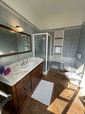 2. Badezimmer