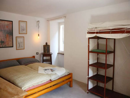 2. Schlafzimmer
