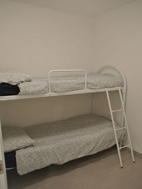 2. Schlafzimmer