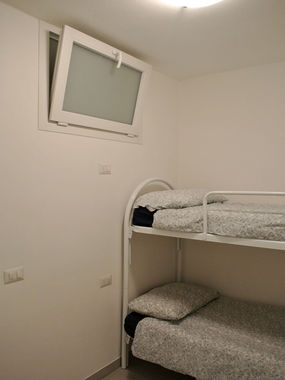 2. Schlafzimmer