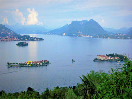 Stresa - Borromeische Inseln ca. 6 km entfernt