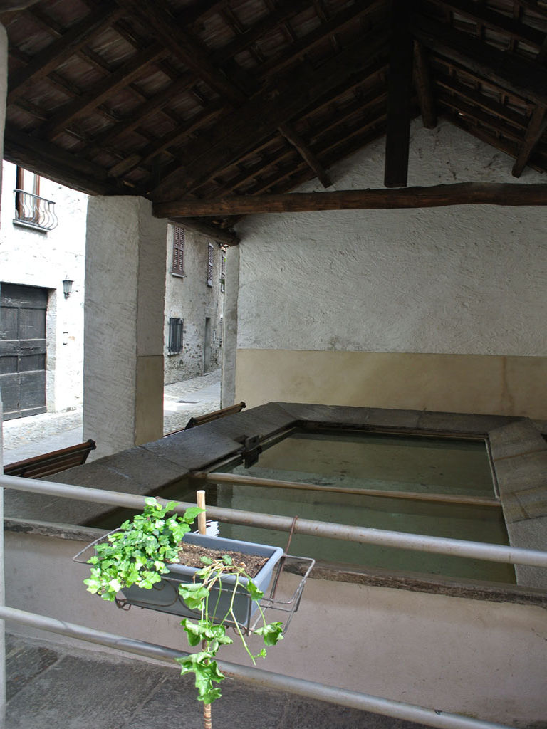 Historisches Lavatoio in Cannobio