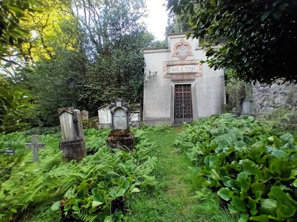 Alter Friedhof in der Umgebung von Cannobio